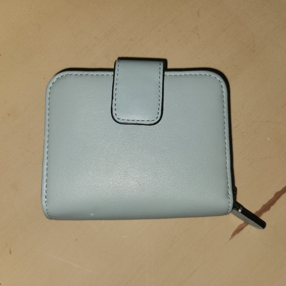 Coach Mint Bi-Fold Wallet - Picture 2 of 7